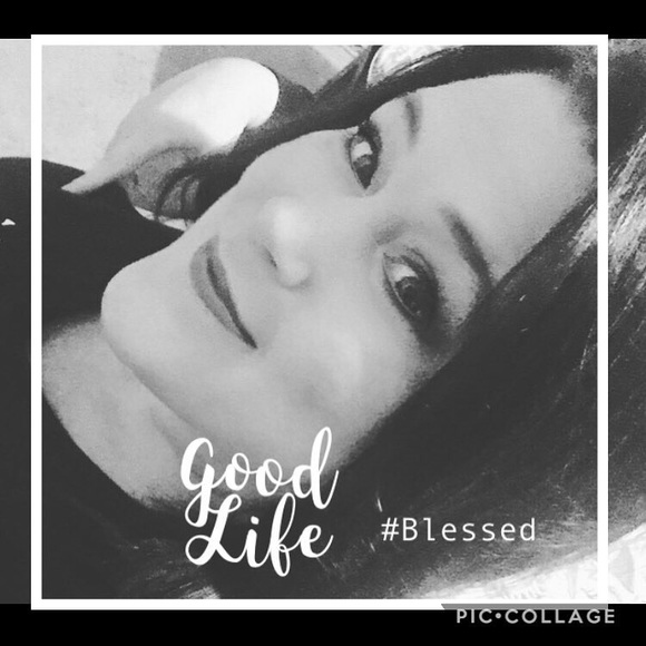 Meet your Posher, Janay - Picture 1 of 1